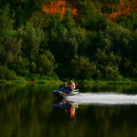По реке с ветерком! :: Михаил Колосов 