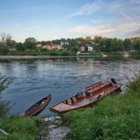 у реки :: vladimir 