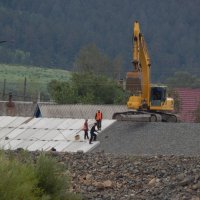 Строительство дамбы :: Екатерина Панова