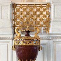 Декоративное убранство интерьеров Эрмитажа. Вазы :: Любовь Сахарова