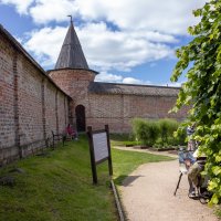 Ростов.Кремль.Митрополичий сад. :: ирина )))