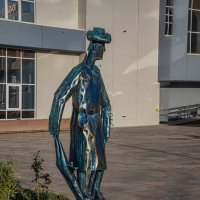 На площади :: Анатолий Чикчирный