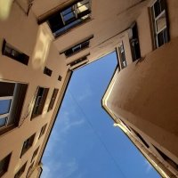 Двор-колодец :: Наталья Герасимова