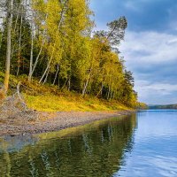 Осенний пасмурный день. :: юрий Амосов