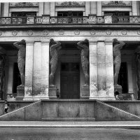 "Атланты" :: Давид Манакьян