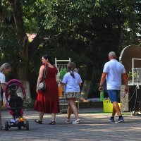 В парке :: Юрий Гайворонскiий В парке :: Юрий Гайворонскiий