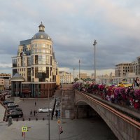 Цветущий город Москва :: Евгений Седов