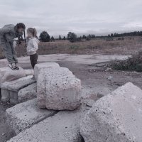 не бегай, ноги переломаешь! :: Артём 