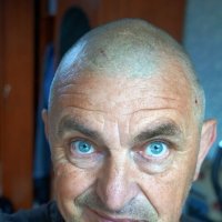 Пенсионер, россиянин, фотолюбитель... :: Андрей Катков