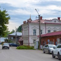 Улица Гоголя. Справа особняк Софронова, XIX век :: Gen 