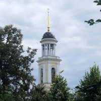 И над горем, и над болью посреди святой Руси, колокольни смотрят в небо и должны её спасти. :: Люба И над горем, и над болью посреди святой Руси, колокольни смотрят в небо и должны её спасти. :: Люба