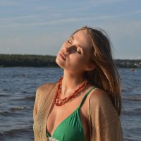 Девушка на пляже :: Мария Яковлева