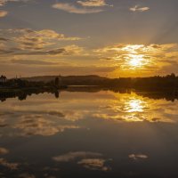 Отражение заката в воде :: Светлана Ищенко