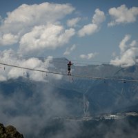 Над пропастью :: Сергей Михайлов Над пропастью :: Сергей Михайлов