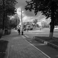 На остановке :: Александр Синдерёв