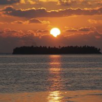 ВОЛШЕБСТВО ТРОПИЧЕСКИХ ЗАКАТОВ. :: Андрей Андреев Андреев