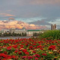 Август в городе Е :: Евгений Тарасов Август в городе Е :: Евгений Тарасов