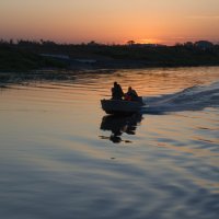 За Днепром садилось солнце :: Елена Миронова