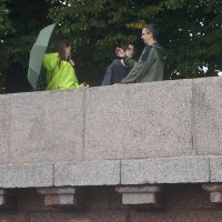 мама в носу ковыряет, папа снимает, сын скучает... :: zavitok * мама в носу ковыряет, папа снимает, сын скучает... :: zavitok *