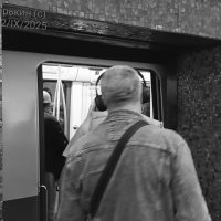 Посадка в горизонтальный лифт :: Алексей Харькин