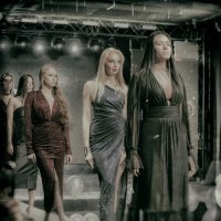 Вечерние платья на подиуме: искусство в движении :: Джованни Луче