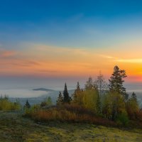 Осеннее утро :: Vladimbormotov