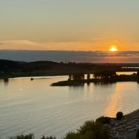 «Зачем мне солнце Монако? Для чего, скажи мне, луна Сен-Тропе?» :: Арина Невская