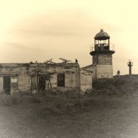 Маяк Кузнецова, на одноимённом мысе на Сахалине. :: ИРЭН@ .