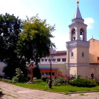 Прогулка по Москве.  У стен Иоанно Предтеченского монастыря. :: Ольга Довженко