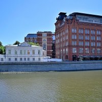 "А я иду, шагаю по Москве..." :: Владимир Мигонькин