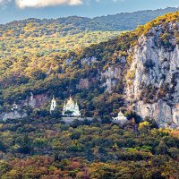 Храм в лесной глуши :: Юрий Яловенко