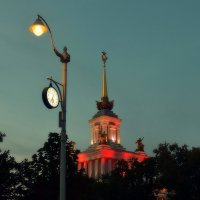 Гулять - не перегулять, но время возвращаться домой. :: Татьяна Помогалова