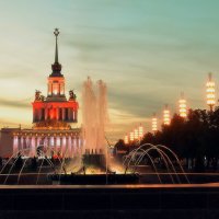 Вечер на ВДНХ. :: Татьяна Помогалова