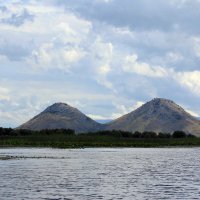 Грудь Софи Лорен. Скадарское озеро. :: Андрей Андреев Андреев