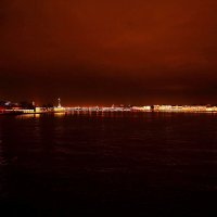 Стрелка В-О... Вид на Петропавловскую крепость и Троицкий мост... (кадр 12) :: Игорь Тельцов