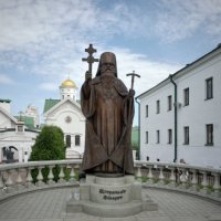 Памятник митрополиту Филарету :: Andrey Lomakin Памятник митрополиту Филарету :: Andrey Lomakin