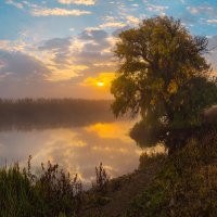 Гармония осени на Волге :: Фёдор. Лашков