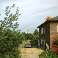 Жилой дом и Церковь Благовещения Пресвятой Богородицы :: Александр Ильчевский 