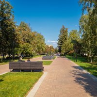 В городском сквере :: Александр Синдерёв В городском сквере :: Александр Синдерёв