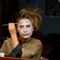 В гримёрке :: Владимир Куликов