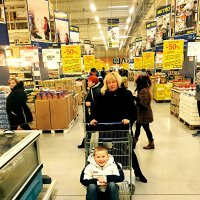 ОТОВАРИЛАСЬ   ПО   50%   СКИДКЕ :: Анатолий Малобродский