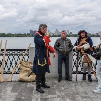 На Петровской набережной можно было окунуться в петровскую эпоху :: Татьяна Машошина На Петровской набережной можно было окунуться в петровскую эпоху :: Татьяна Машошина