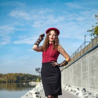 Девушка в красном берете :: Dmitry i Mary S Девушка в красном берете :: Dmitry i Mary S