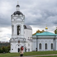 Храм в Коломенском :: Валерий Пославский