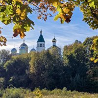 Осень в городе :: Oleg S 