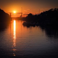 Вечером на Большой Невке :: Магомед .