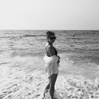 Девушка у моря :: Надежда