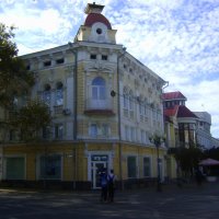 На перекрёстке  улиц  Пушкина и Карла Маркса :: Валентин Семчишин