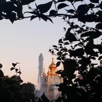 В Нижнем паке Петергофа :: Надежда 