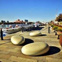 ОСЕНЬ. НАБЕРЕЖНАЯ. КЛАДКА ДИНОЗАВРА ))) :: АЛЕКСАНДР 